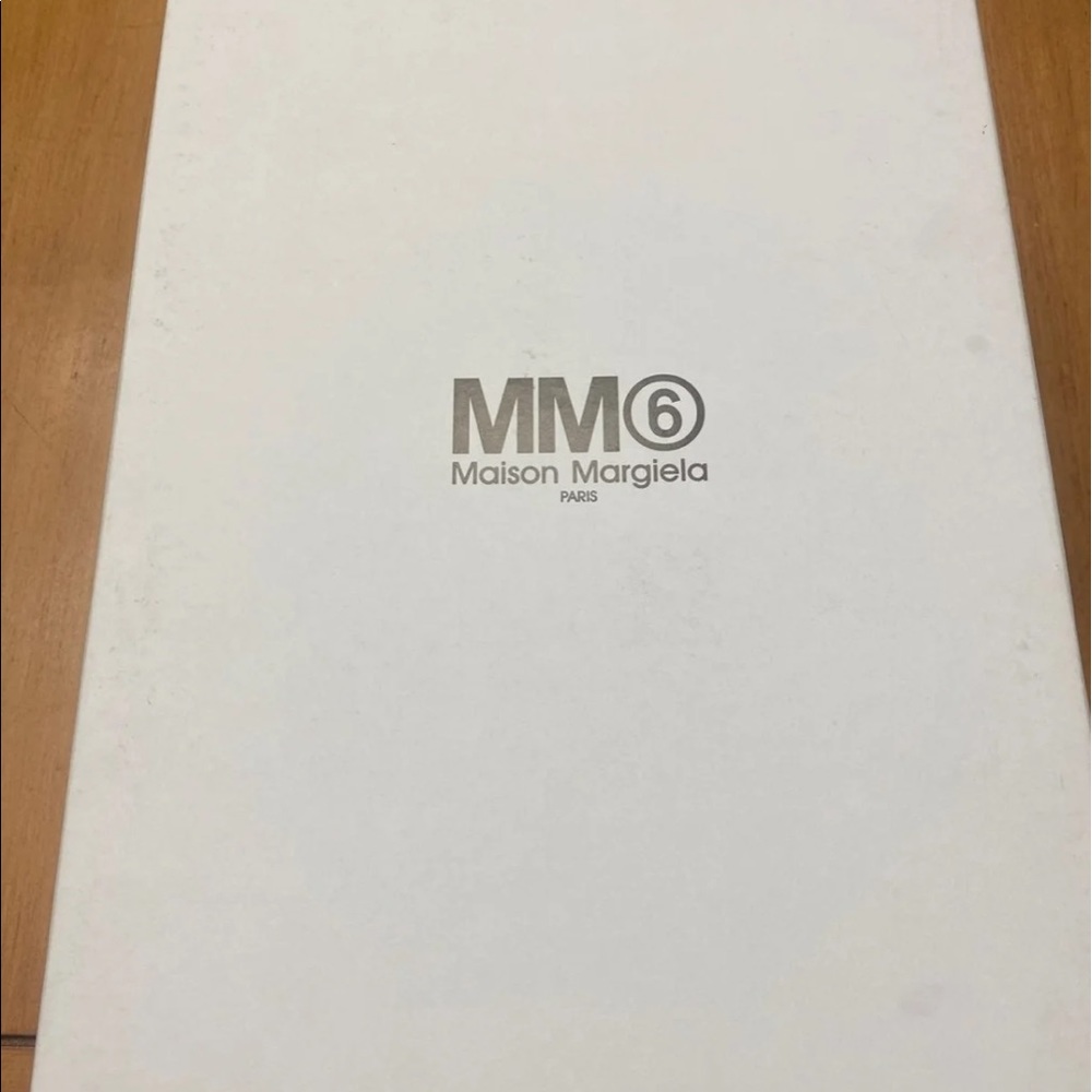 MM6 MAISON MARGIELAS...
